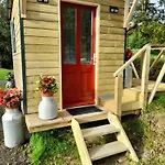 Chalé Glamping River Hut *