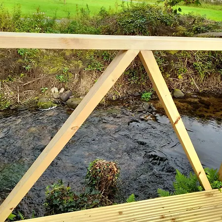 Glamping River Hut *