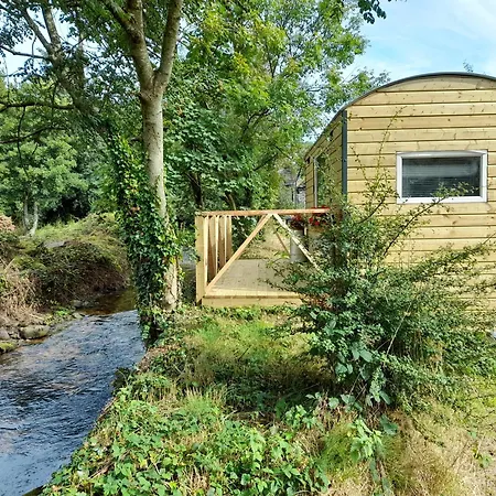 Glamping River Hut Chalé St Mullins