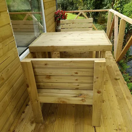 木屋 Glamping River Hut St Mullins