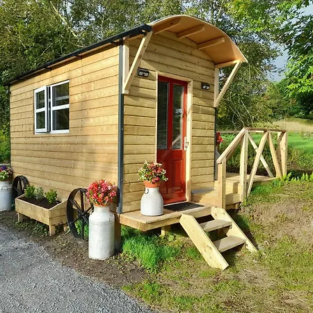 Chalé Glamping River Hut *
